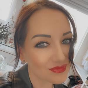 Meet your Posher, Janine